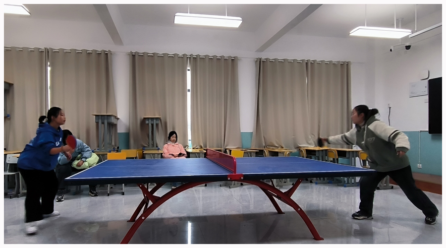 我校举行学生系列活动“乒乓球”比赛 我校举行学生系列活动“乒乓球”比赛